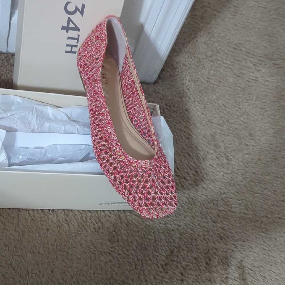 Elegant Pink Woven Flats